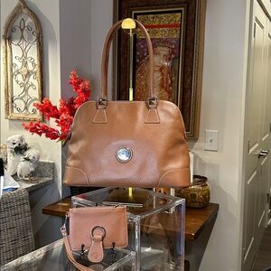 Dooney & Bourke Camel Leather Satchel with Mini Pouch & Key Fob 14”x 10” EUC